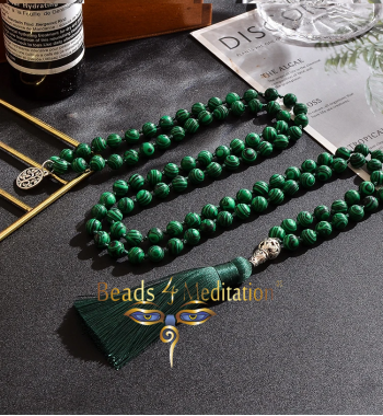 Malakita knotted Prayer bead